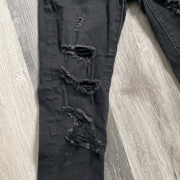 American eagle ripped jeans - Picture 3 of 8